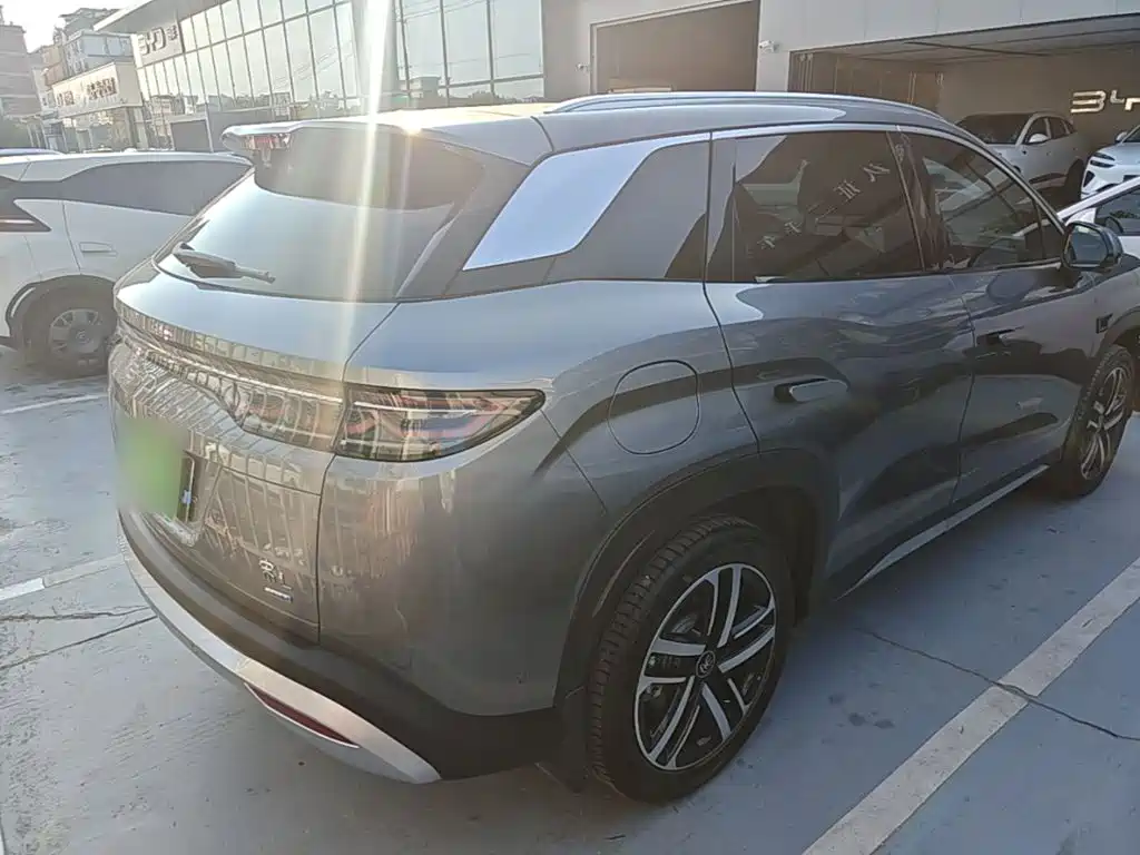 BYD L DM-i — миниатюра 7
