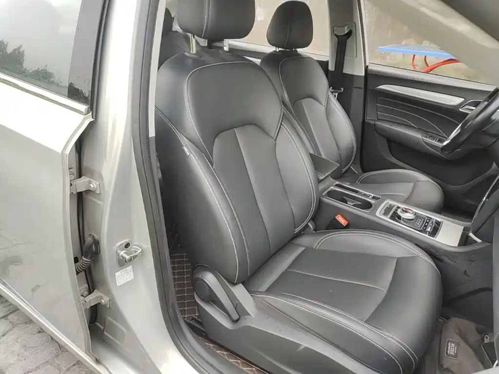 Roewe i6 New Energy — миниатюра 25