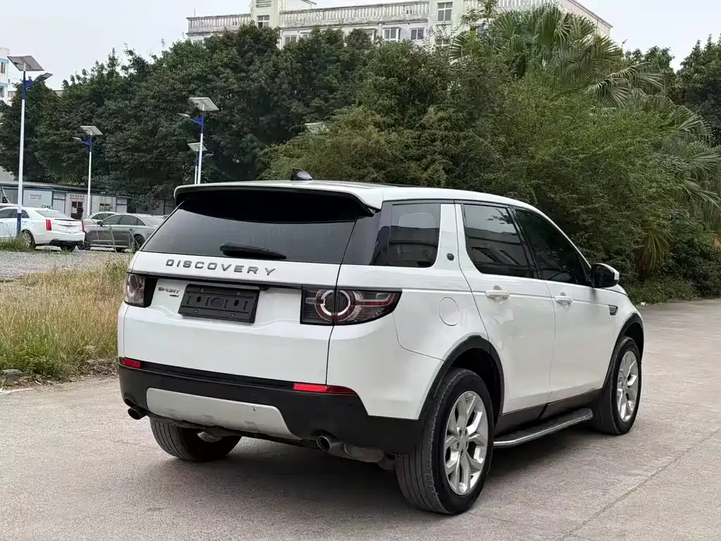 Land Rover Discovery Sport — миниатюра 4