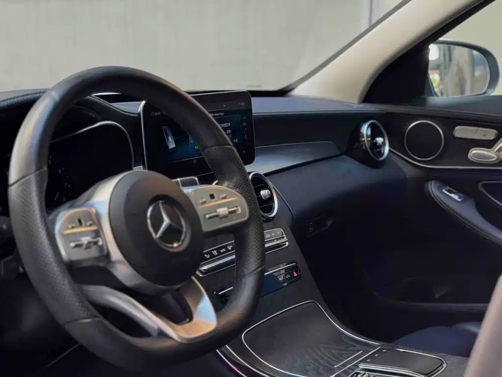 Mercedes-Benz C-Class — миниатюра 8