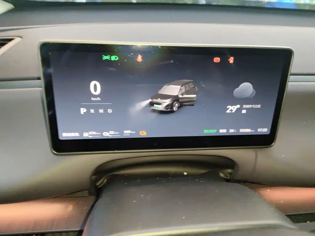 Leapmotor Leapmotor C16 — миниатюра 4