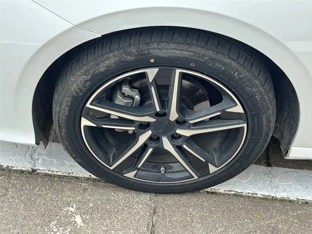 GEELY AUTOMOBILE BINRUI