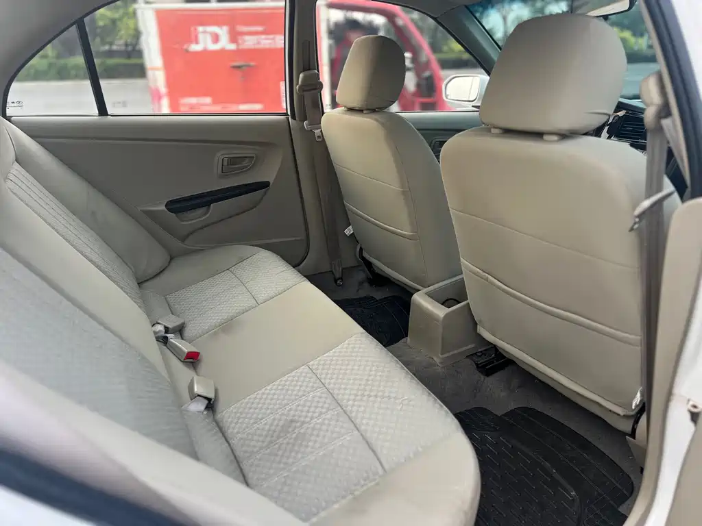 Soueast V3 2011 1.5L MT Comfort