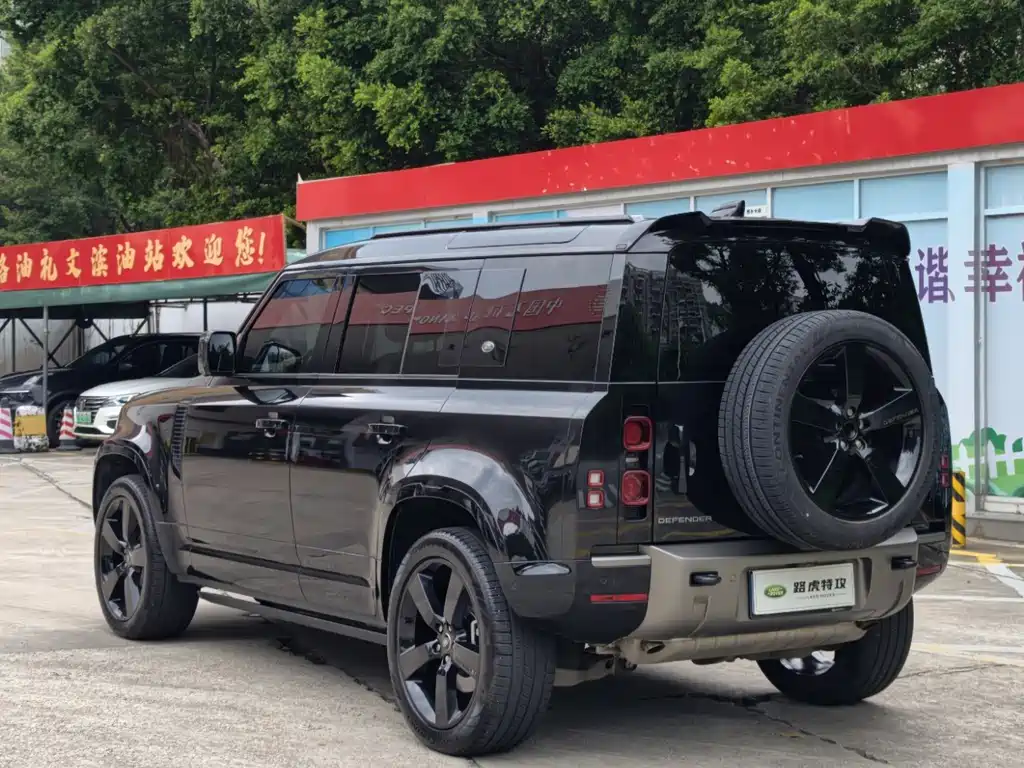 Land Rover Defender — миниатюра 11