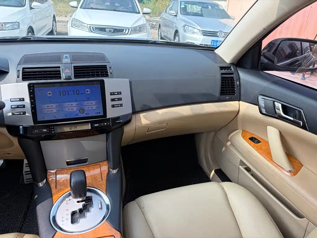 Toyota Reiz — миниатюра 11