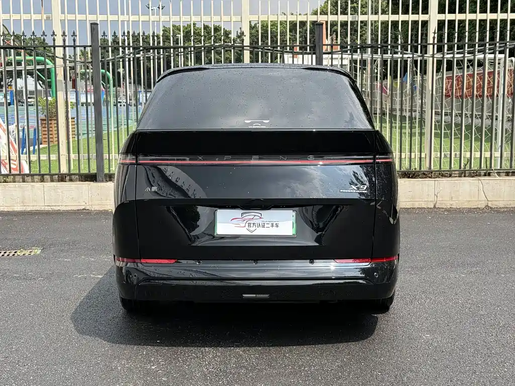 XPeng X9 — миниатюра 23