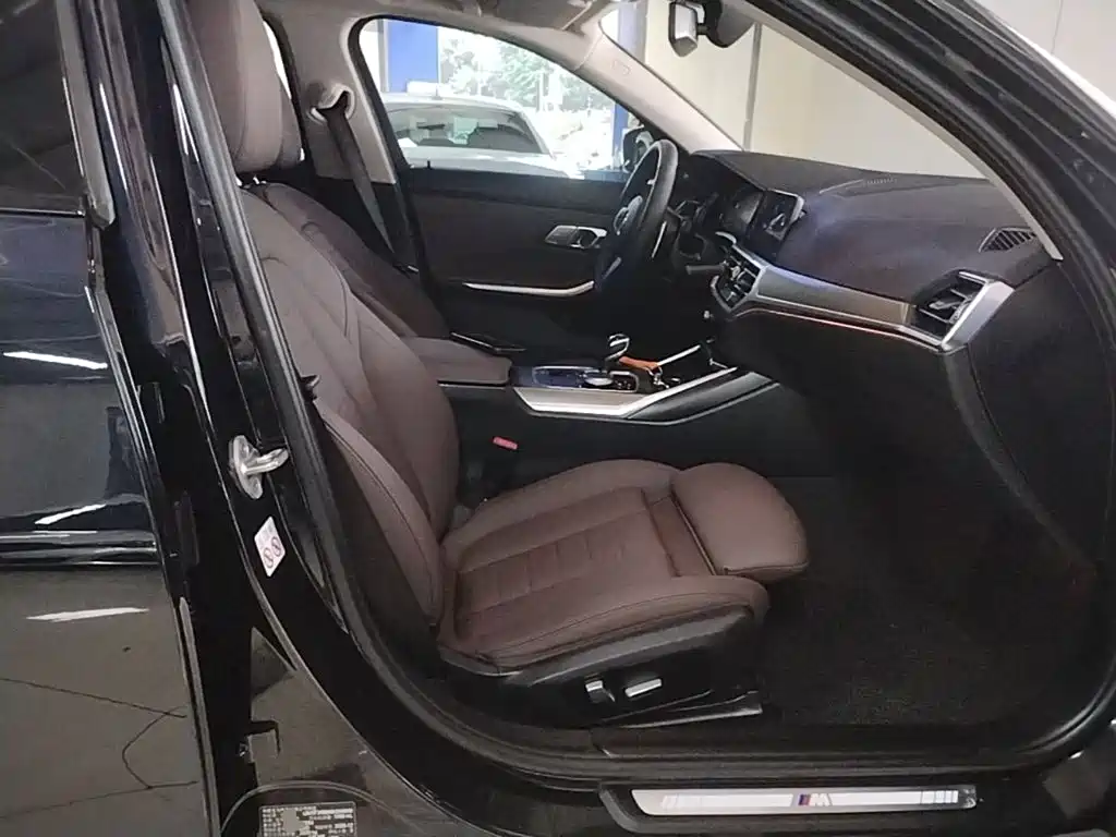 BMW 3 Series — миниатюра 25