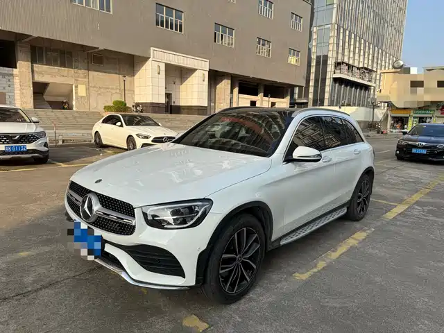 MERCEDES BENZ GLC