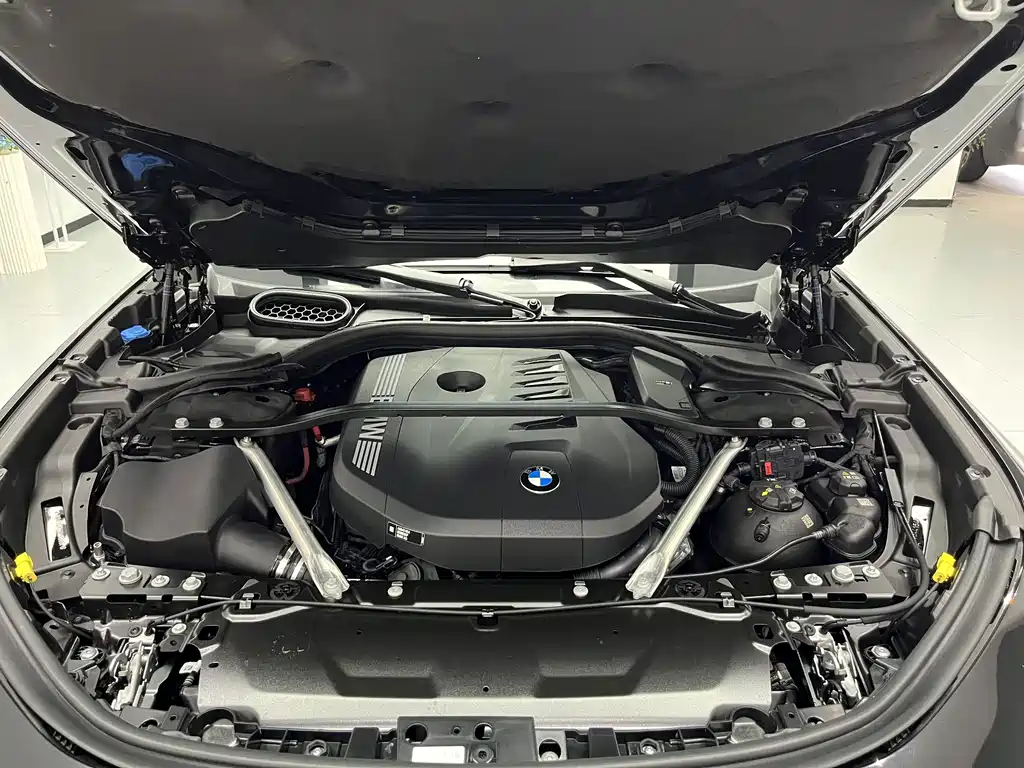 BMW 7 Series — миниатюра 18