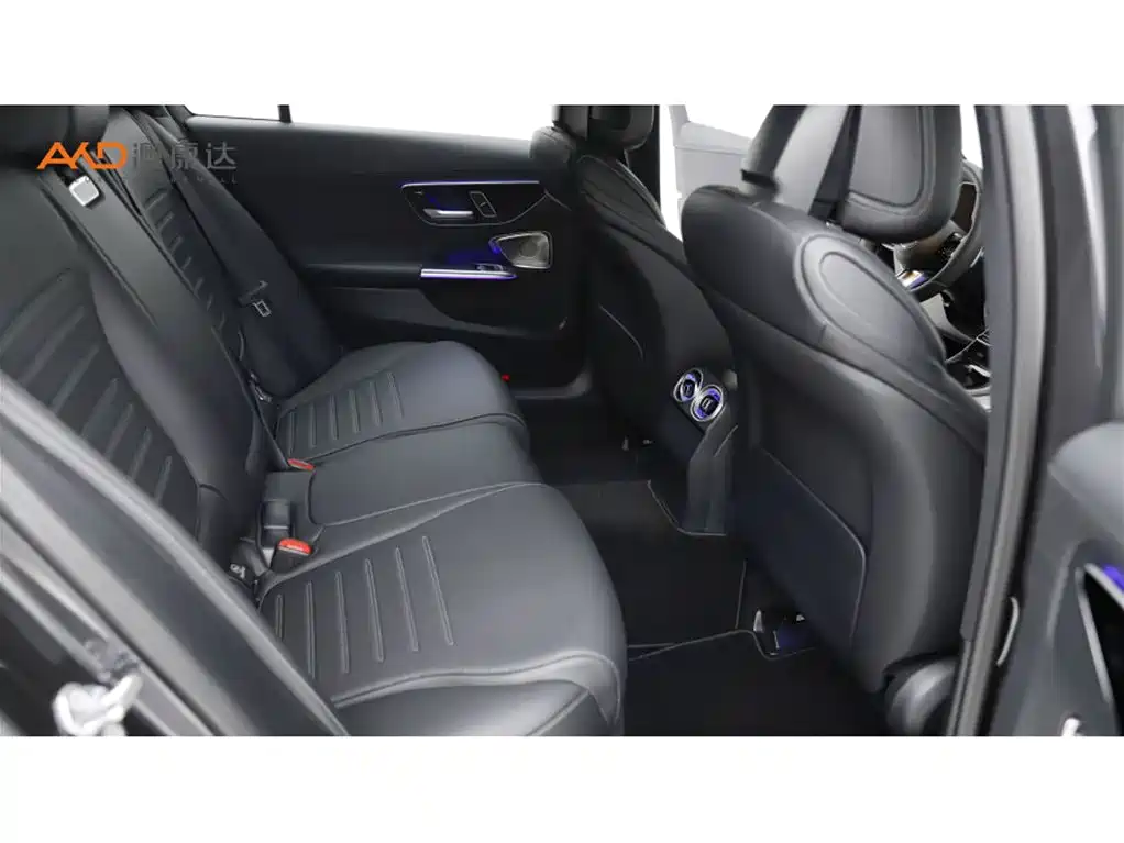 Mercedes-Benz C-Class — миниатюра 8