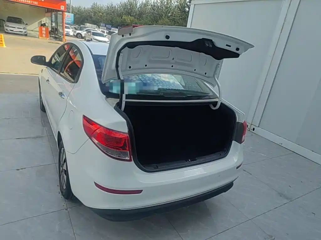 Kia K2 — миниатюра 19