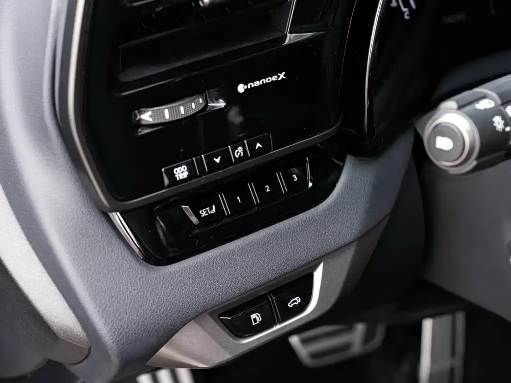 Lexus RX — миниатюра 18