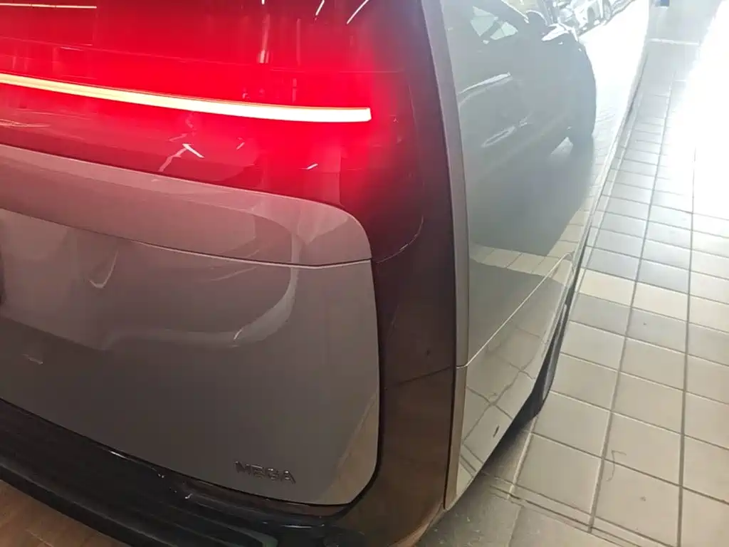 Li Auto Li MEGA — миниатюра 8