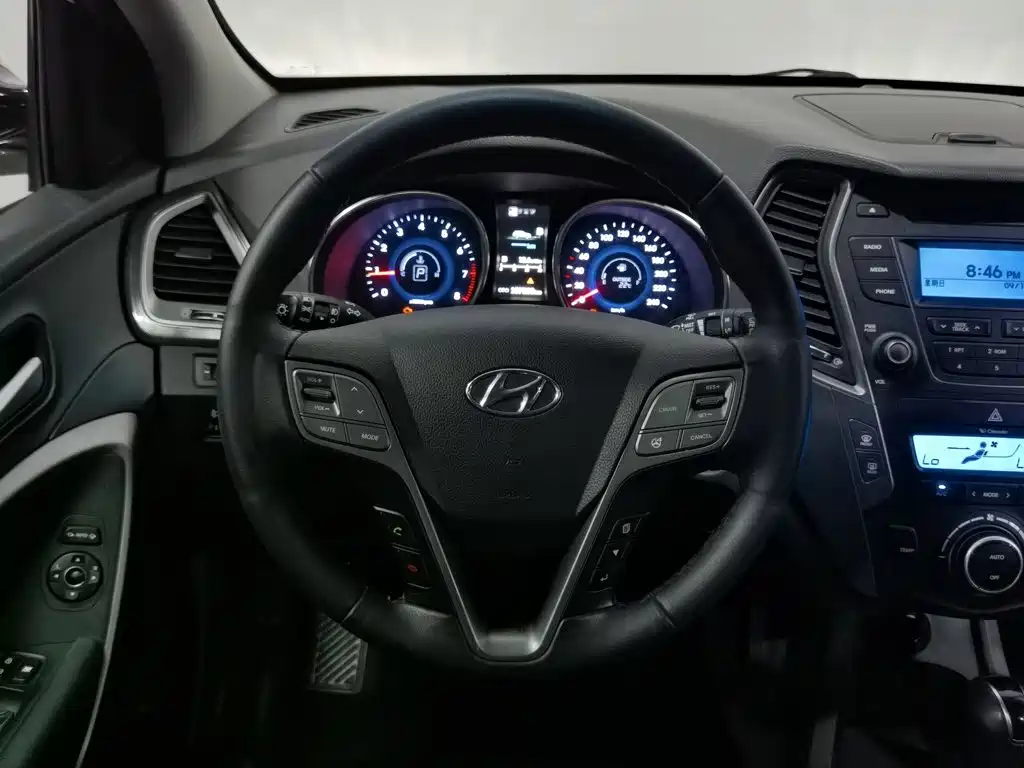 Hyundai Santa Fe — миниатюра 11