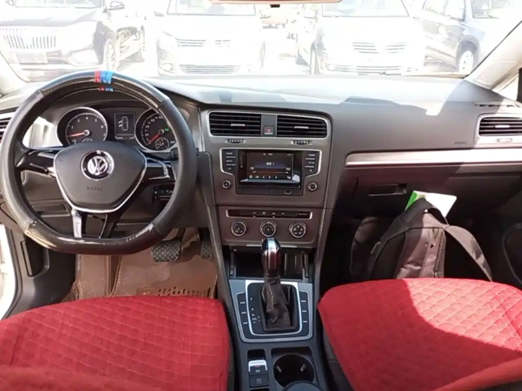 Volkswagen Golf — миниатюра 10
