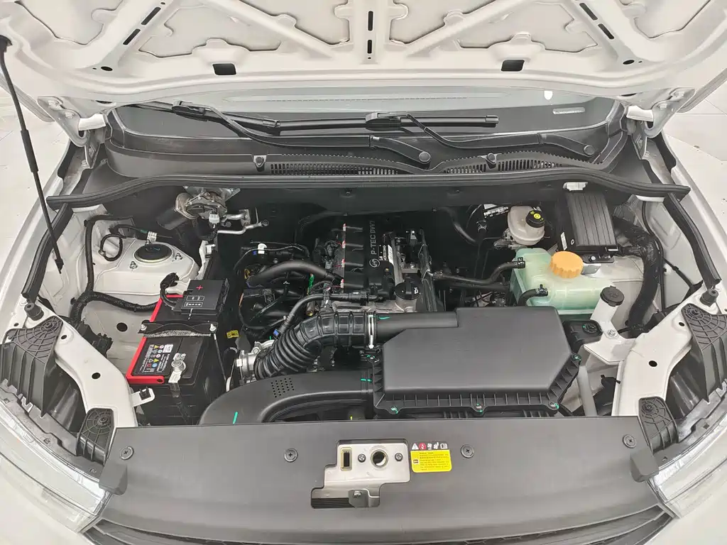 Wuling Hongguang — миниатюра 15