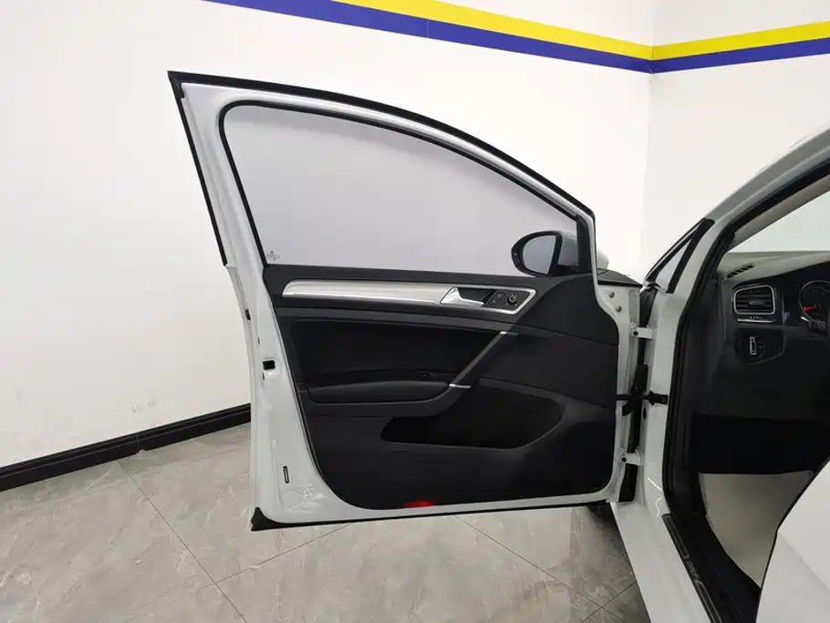 Volkswagen Golf — миниатюра 7