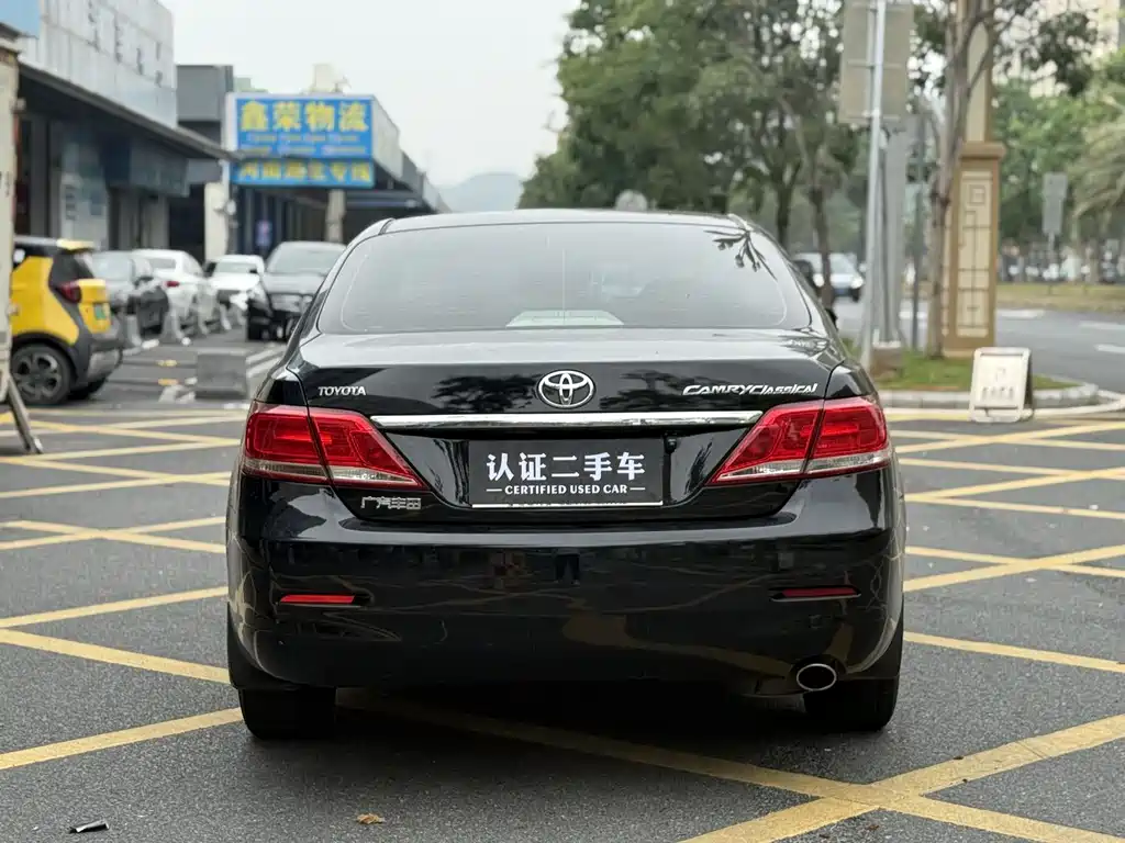 Toyota Camry 2013 200G Luxury