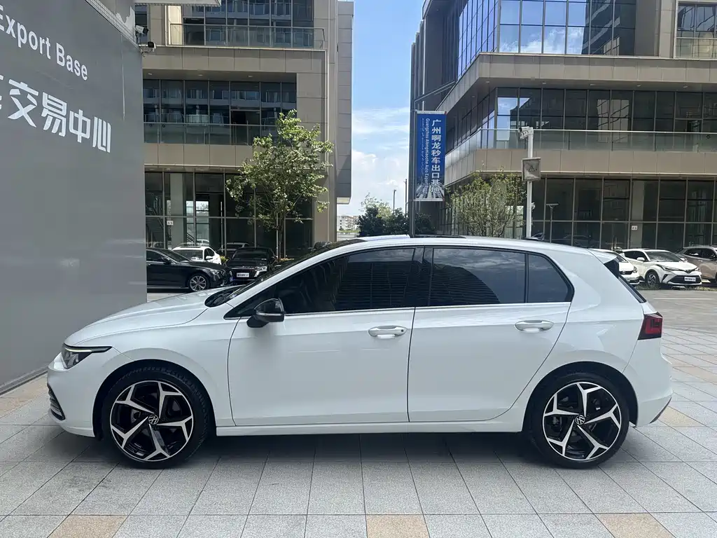 Volkswagen Golf — миниатюра 3