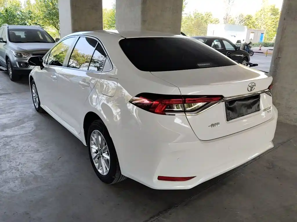 Toyota Corolla — миниатюра 5