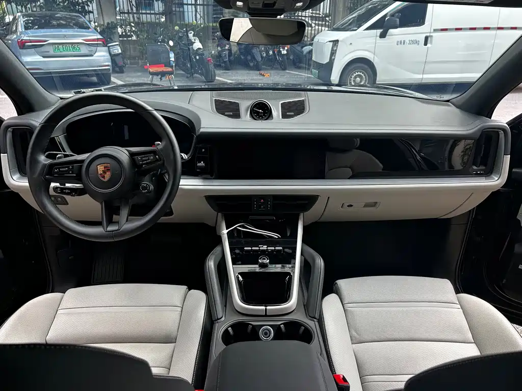 Porsche Cayenne — миниатюра 15
