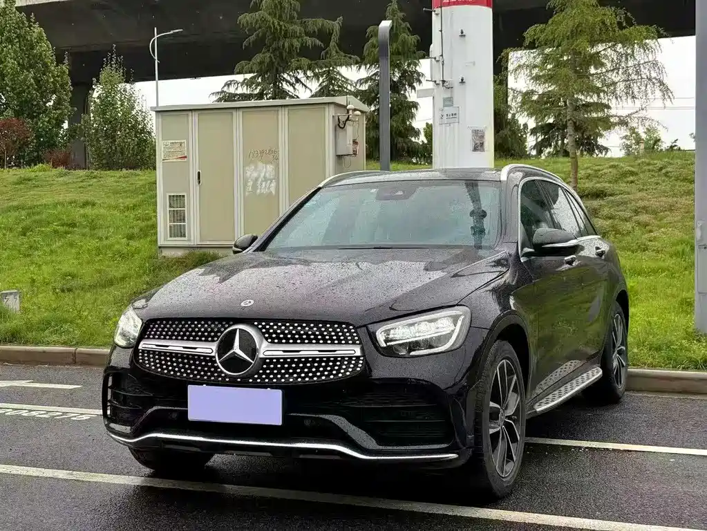Купить Mercedes-Benz GLC