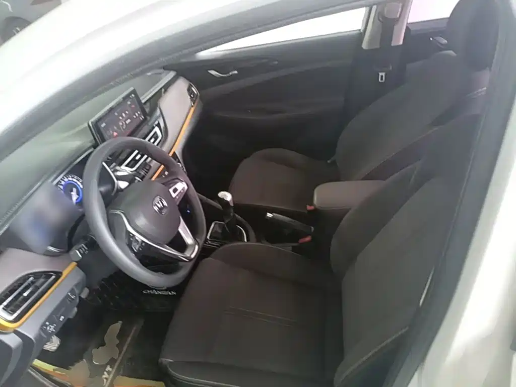 Changan Eado DT — миниатюра 15