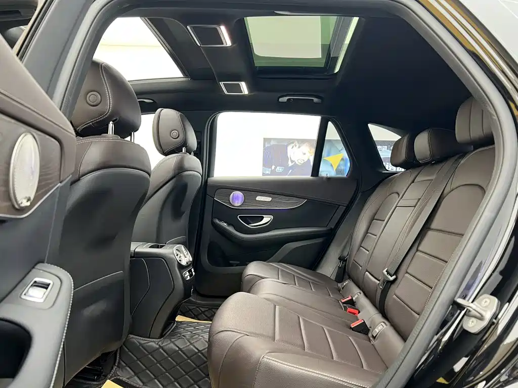 Mercedes-Benz GLC — миниатюра 21