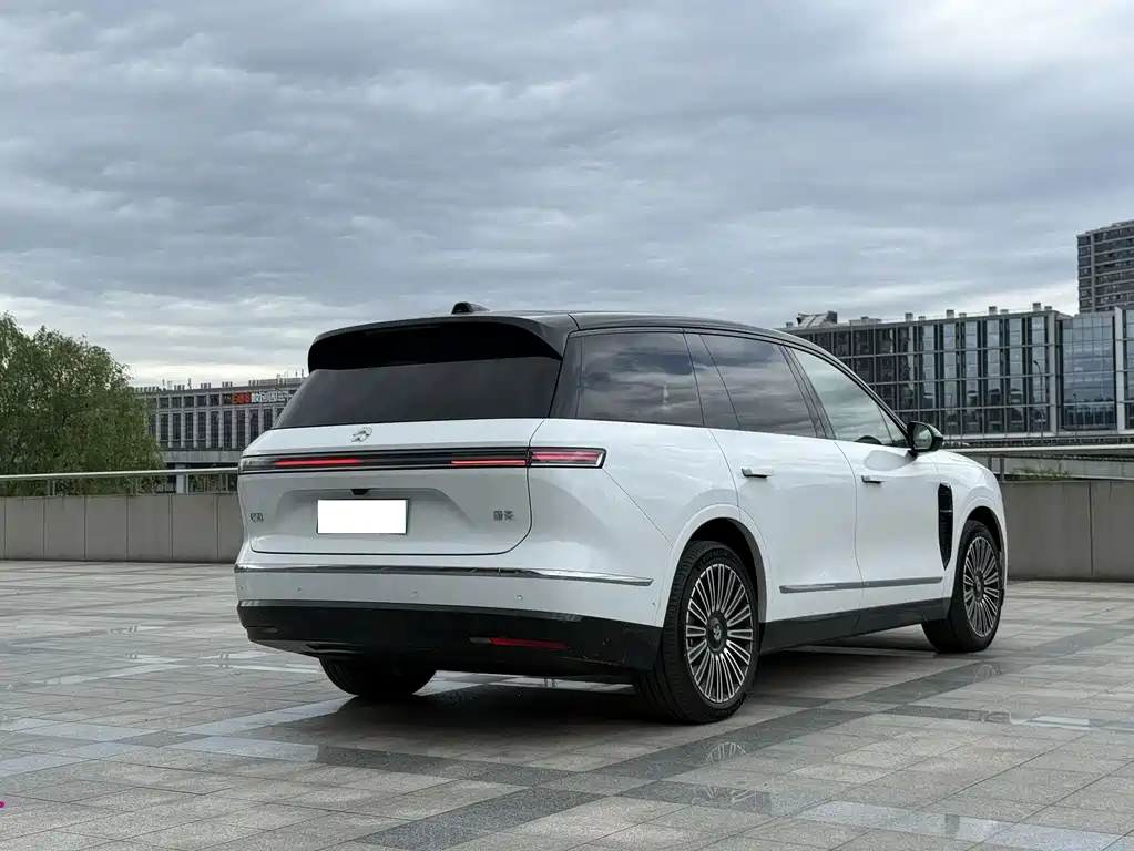 NIO ES8 2026 мест Executive Luxury