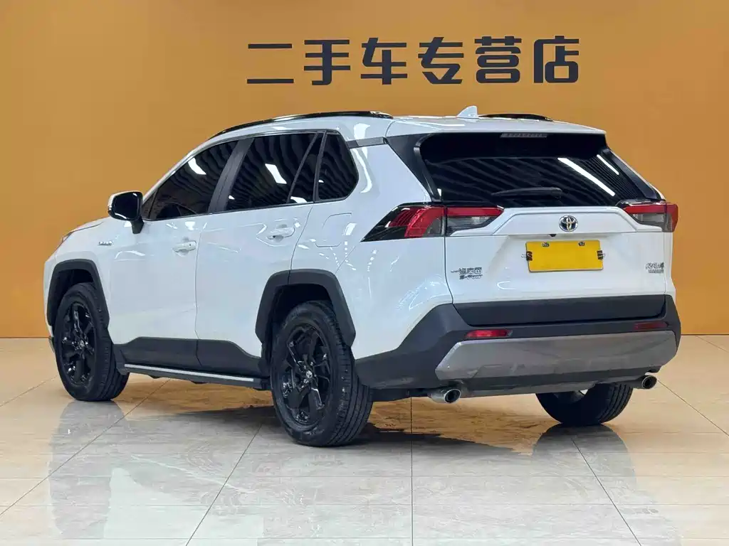 TOYOTA RAV4 RONGFANG