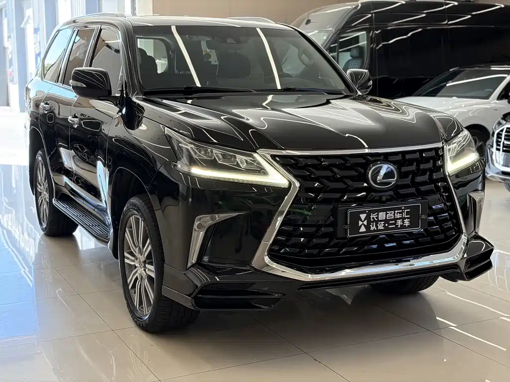 Lexus LX — миниатюра 3
