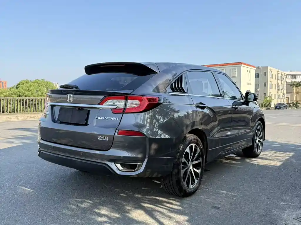 Honda Avancier — миниатюра 9