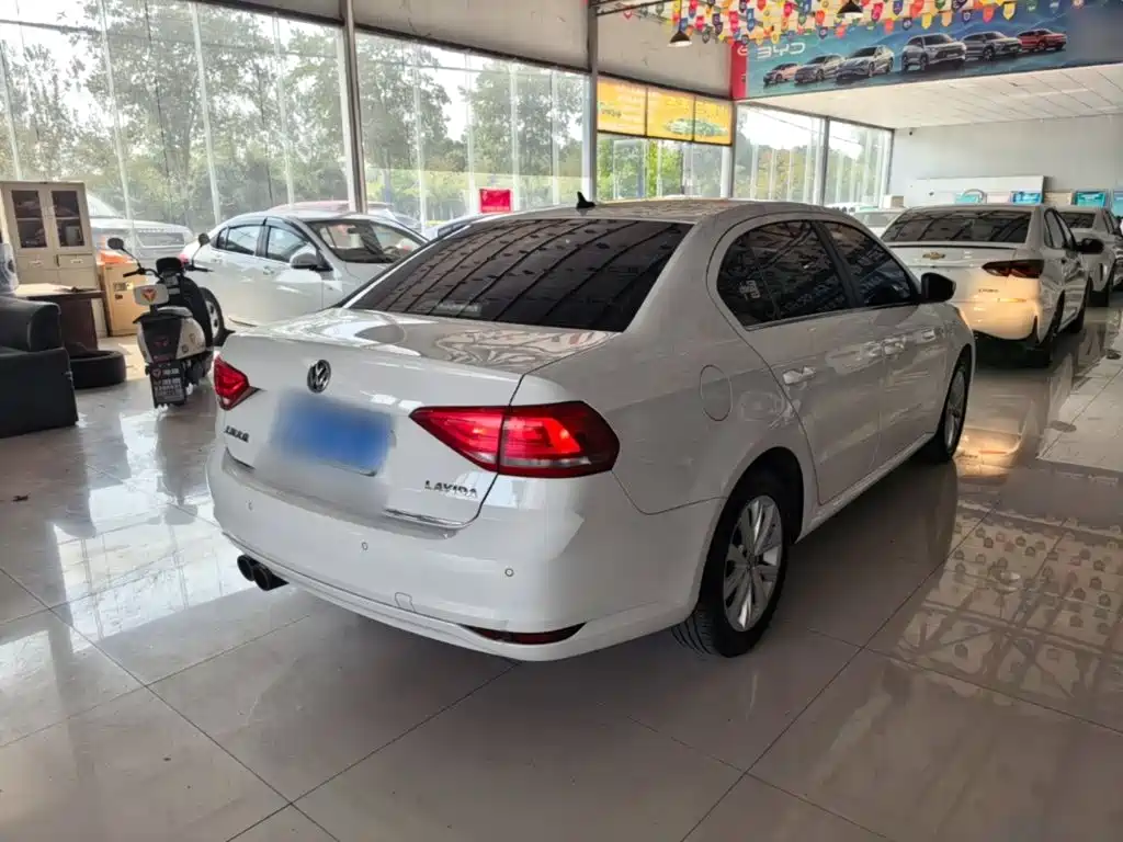 Volkswagen Lavida — миниатюра 7