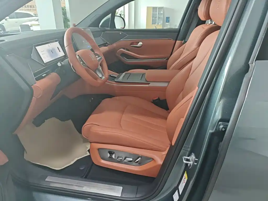BYD Tang L — миниатюра 15