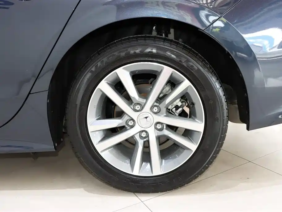 Honda Civic 240TURBO CVT Dynamic Momentum Edition, фото 20