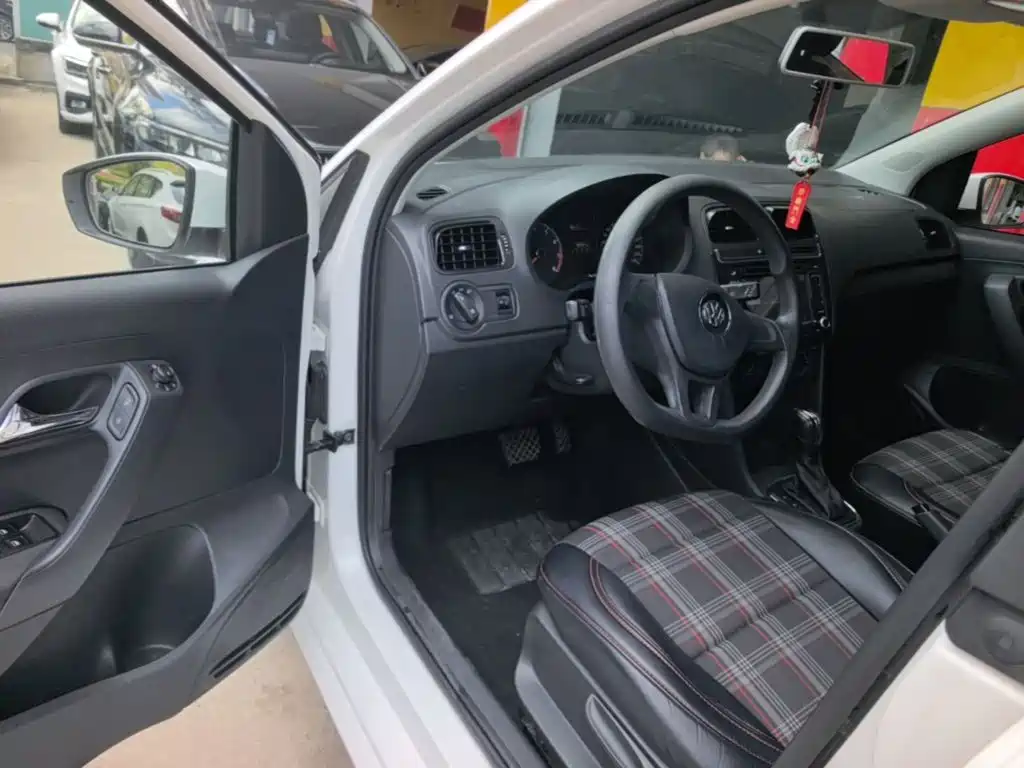 Volkswagen Polo — миниатюра 16