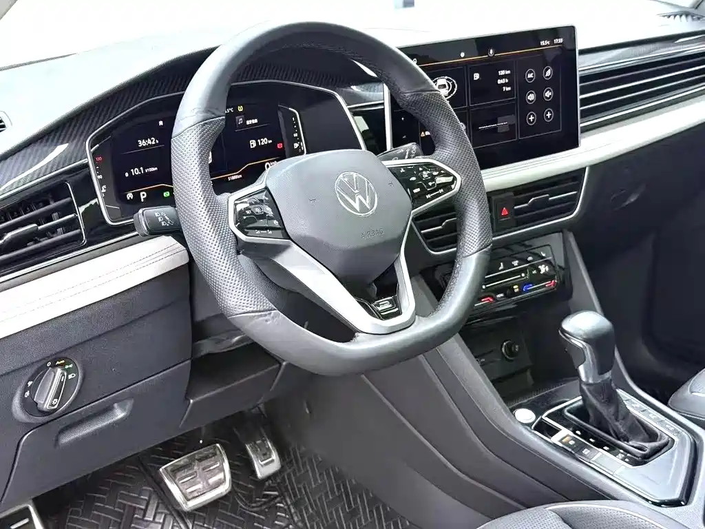 Volkswagen Tiguan L — миниатюра 6