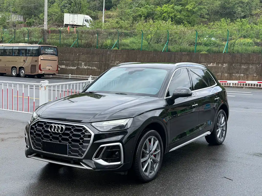 Audi Q5L 2022
