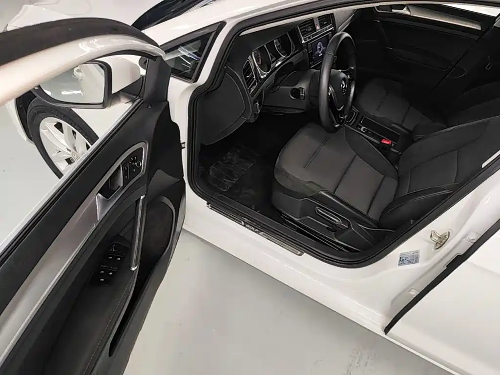 Volkswagen Golf — миниатюра 16