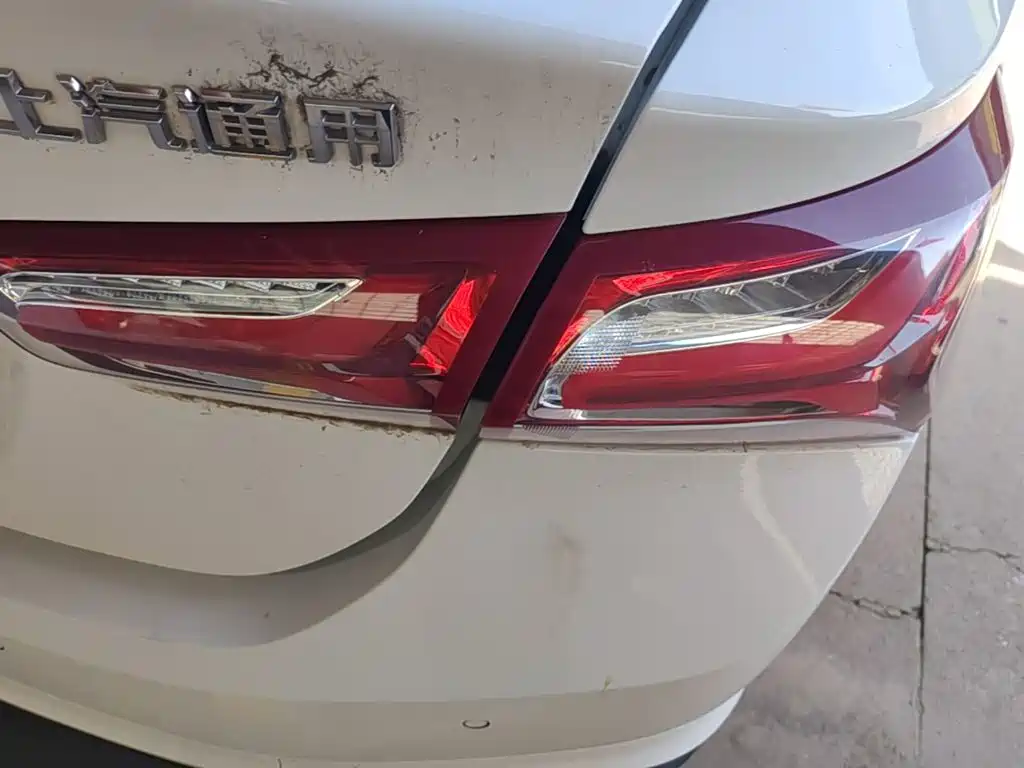Chevrolet Malibu XL — миниатюра 8