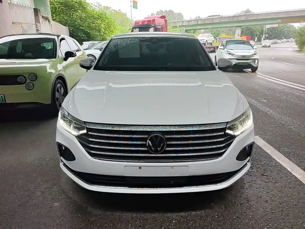 Volkswagen Lavida — миниатюра 3