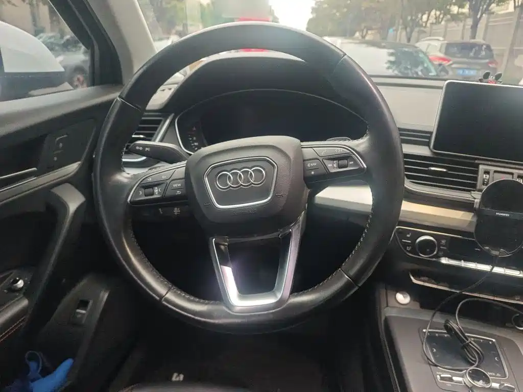 Audi Q5L — миниатюра 3