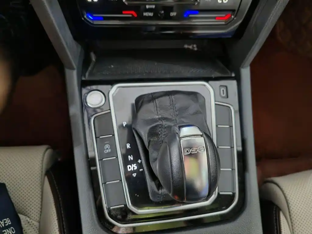Volkswagen Magotan — миниатюра 9