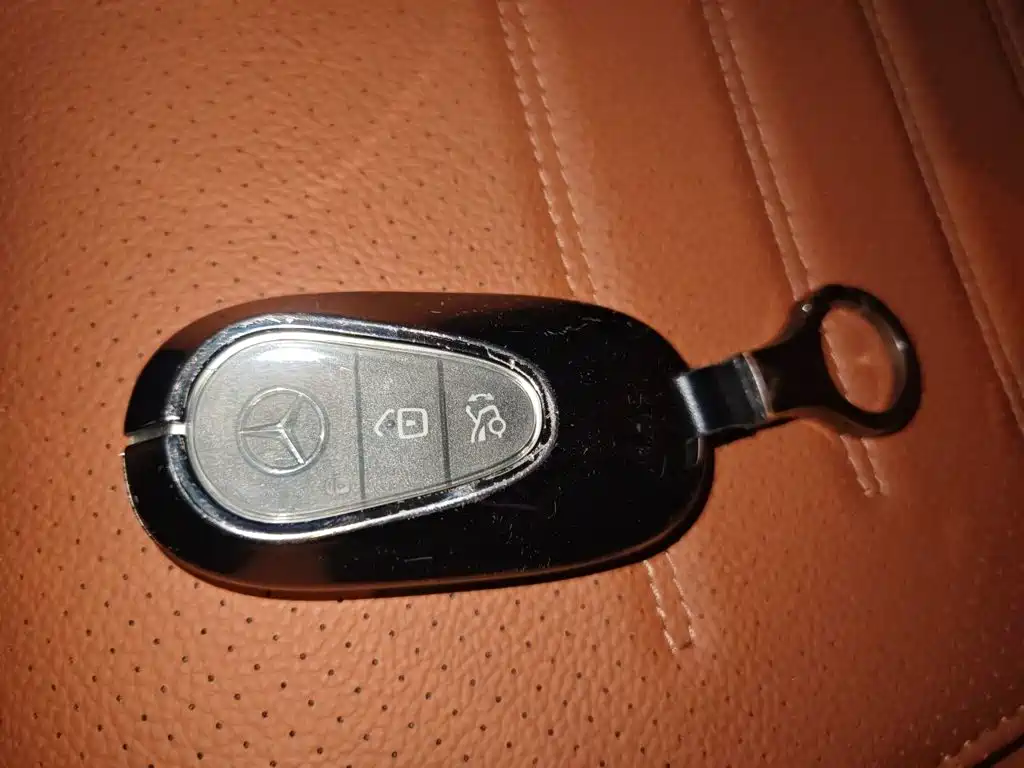 Mercedes-Benz GLC — миниатюра 12