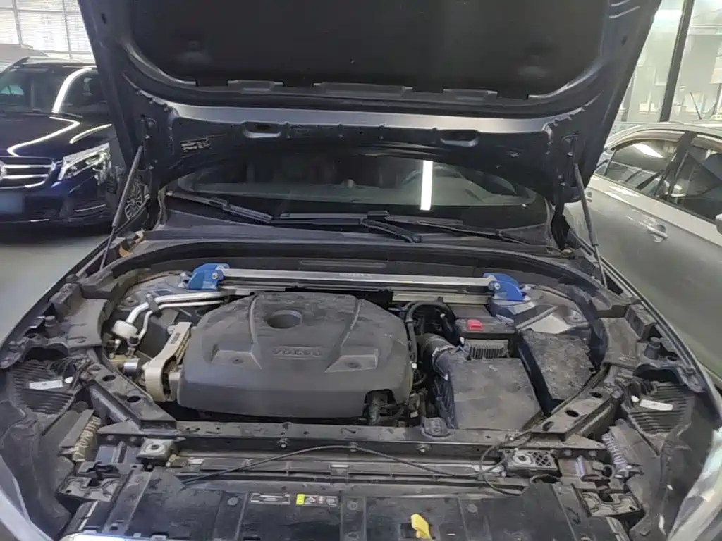 Volvo XC60 — миниатюра 20