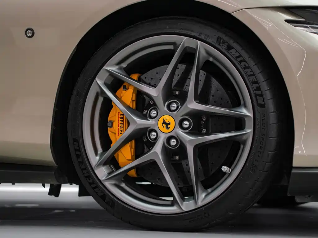 Ferrari Roma — миниатюра 9