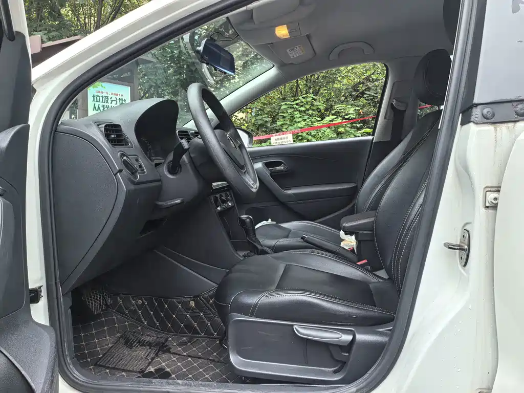 Volkswagen Polo — миниатюра 7