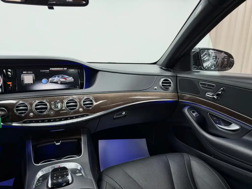Mercedes-Benz S-Class — миниатюра 11