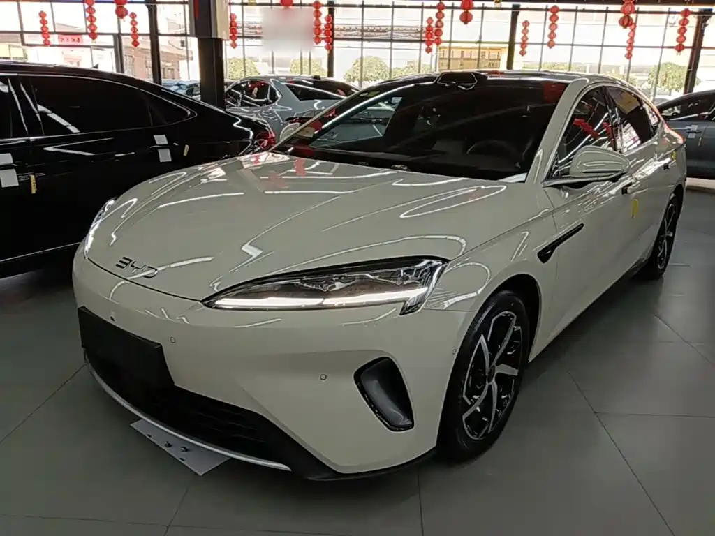 BYD Seal 07 DM-i
