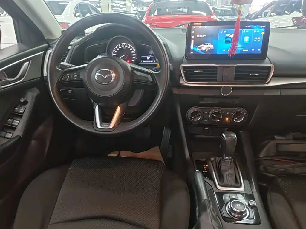 Mazda 3 Axela — миниатюра 13